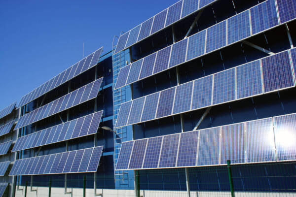 solar-panel-and-renewable-energy-2026-01-11-09-00-55-utc (1)